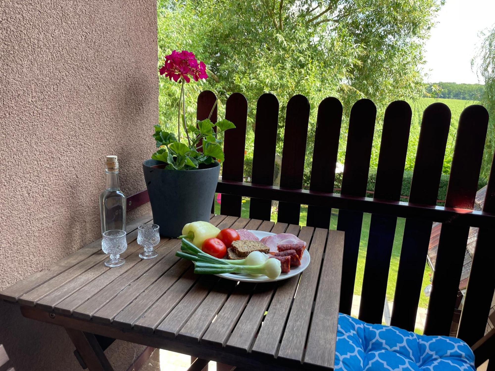 Linett Apartman Hajdúszoboszló Kültér fotó